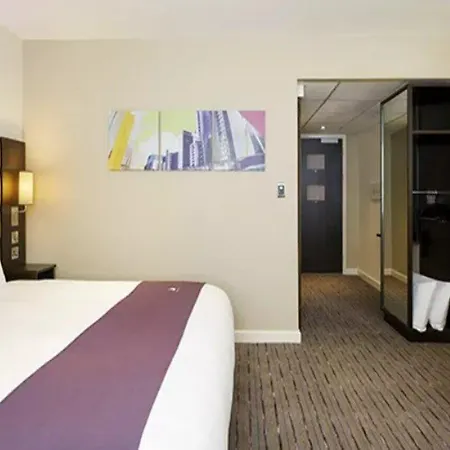 Premier Centre - Haymarket 3*