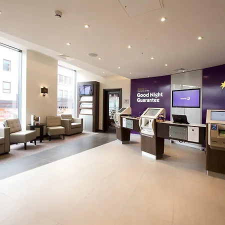 Premier Centre - Haymarket Otel 3*