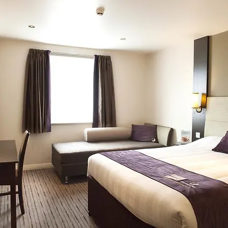 Premier Centre - Haymarket 3*