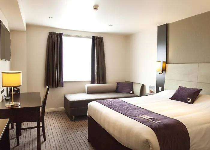 Premier Centre - Haymarket 3*