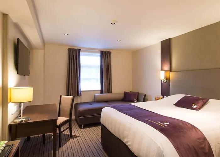 Premier Centre - Haymarket Бристоль